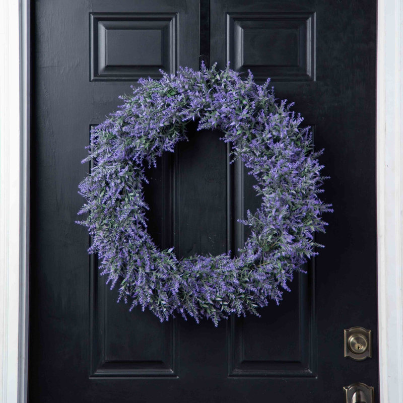 Couronne en fausse soie lavande, H 26 po x l 26 po x P 6 po