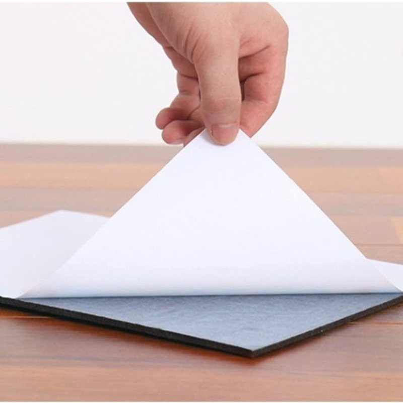 Rembourrage de tapis en feutre auto-adhésif Trimmable