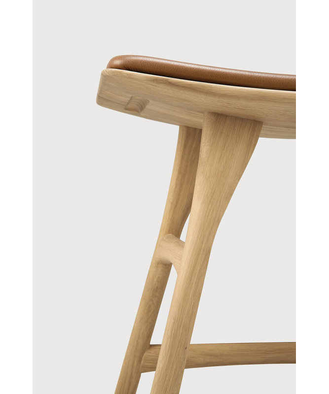 Osso Upholstered Stool with Solid Wood Frame, Varnished Oak/Brown