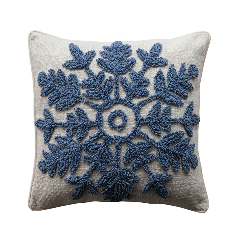 Oreiller touffeté en flocons de neige en coton avec passepoil en velours, bleu et naturel