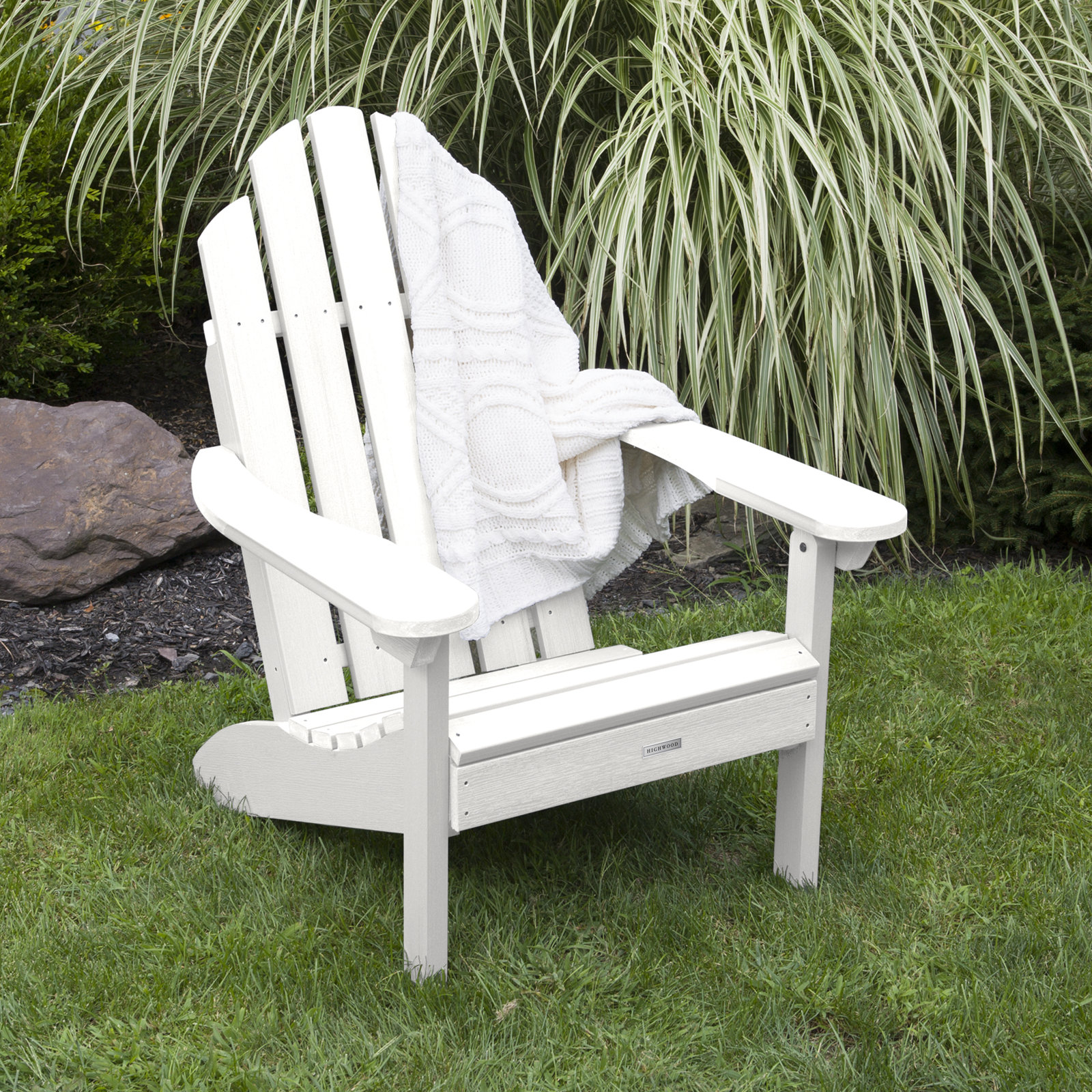 Leis Outdoor Adirondack Chair, White
