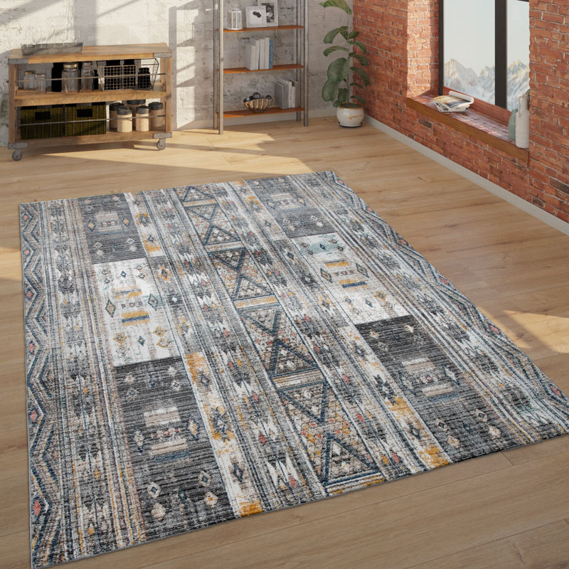 Geometric Indoor Rug, Rectangle 6'7" x 9'6"
