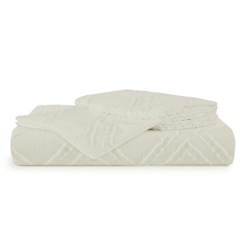 Averyonna Duvet Cover, King Duvet Cover + 2 King Pillowcases, Diamond White
