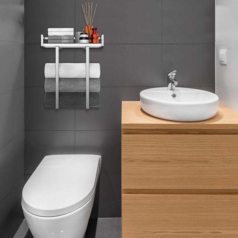 Porte-serviettes mural en métal avec tablette en bois, solution de rangement pour les grandes serviettes pliantes dans les salles de bain compactes, les véhicules récréatifs et les voyages en camping