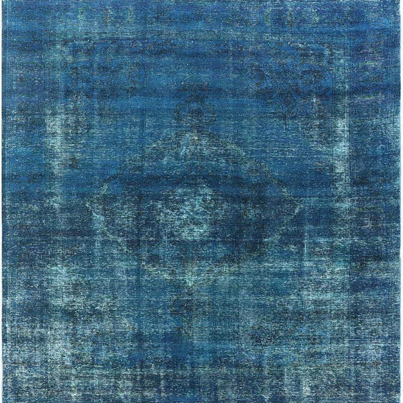 Tapis oriental bleu Roundup, Carré 3 pis