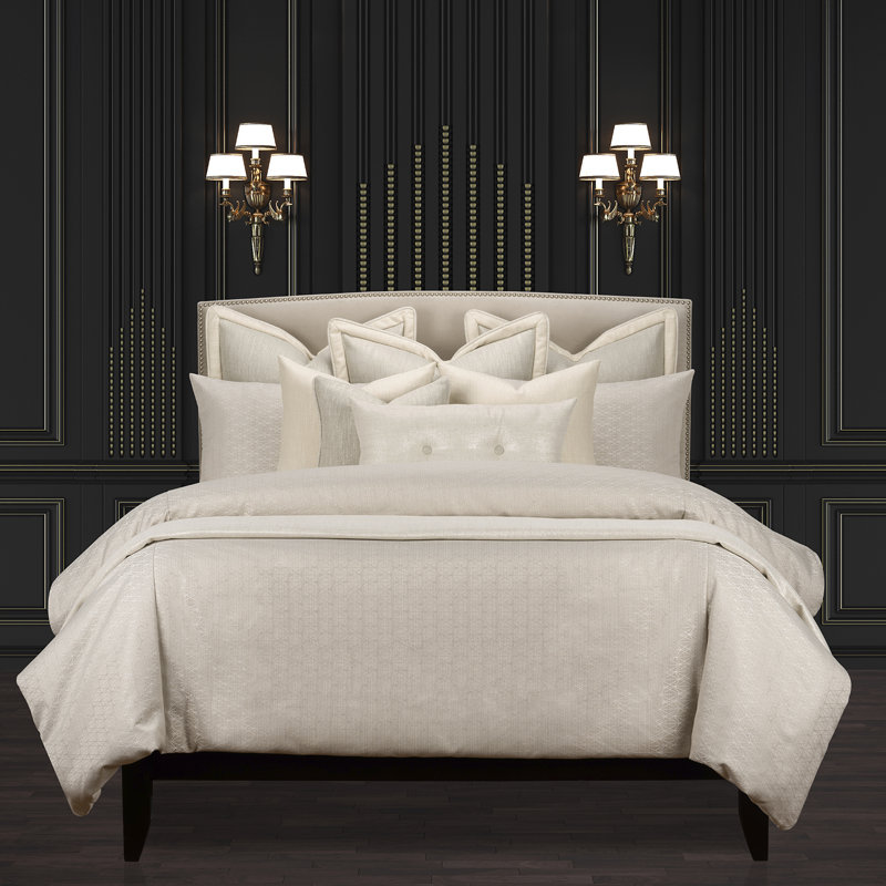 Star Attraction Cotton Blend Duvet Cover & Insert Set, King Duvet Cover + 2 Throw Pillows, Nickel