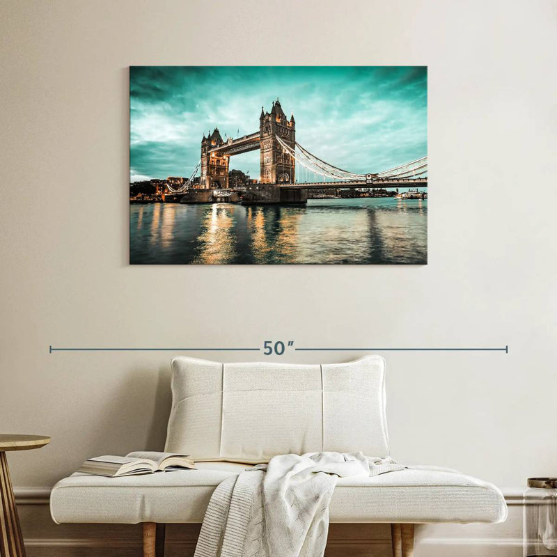 Nicci London Bridge Nightfall, H 26 po x l 39 po