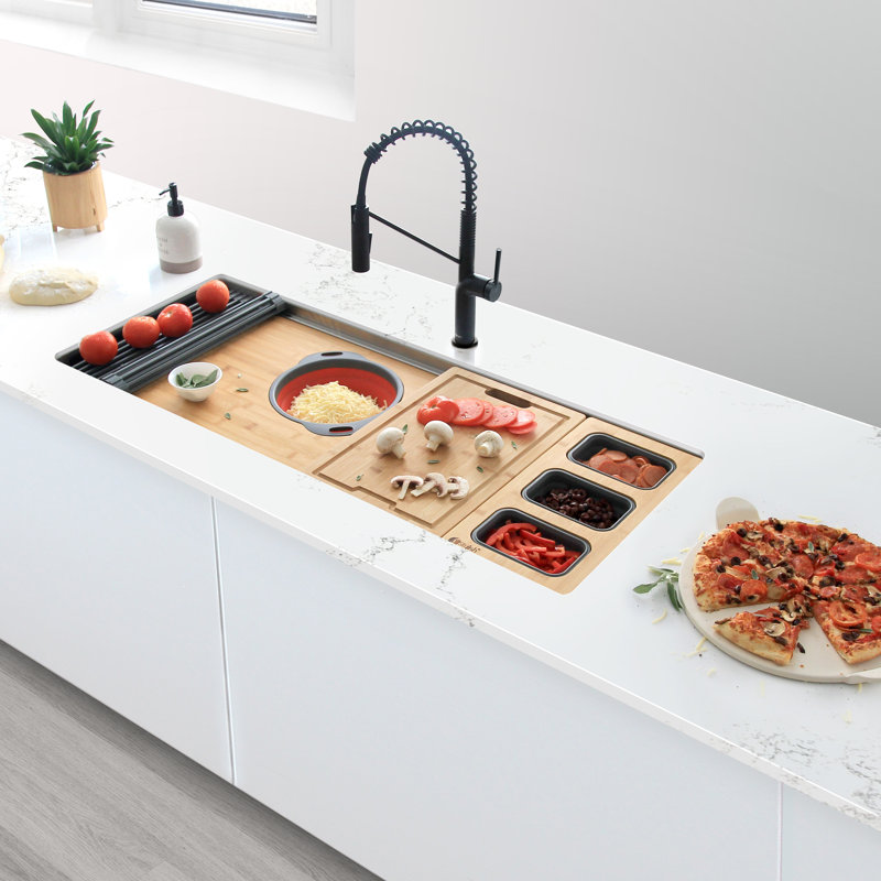 Modern Faucet Stylish Tivoli One-Handle Pull Down Kitchen Faucet, Matte Black