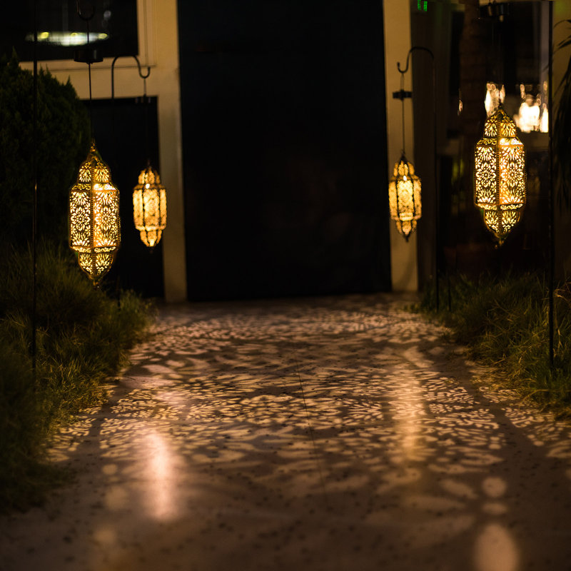 1 Pack Hanging Solar Lights Outdoor Garden Decorative Solar Lantern Waterproof Metal Moroccan