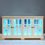 Vitrine blanc antique d'inspiration rétro avec armoire à tablettes réglables et look tendance