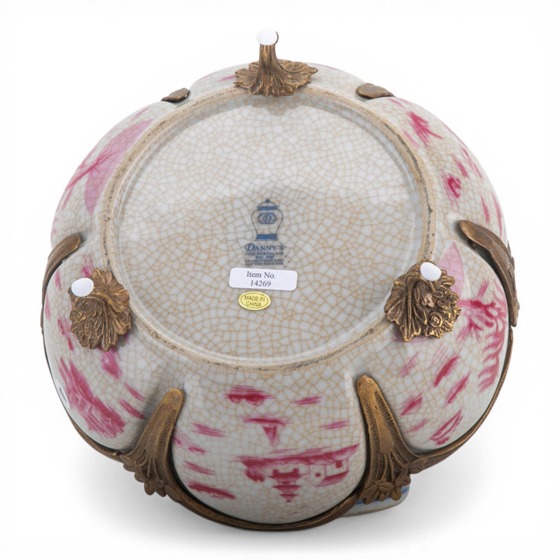 Bassin festonné en porcelaine avec saule rose bronze Ormolu