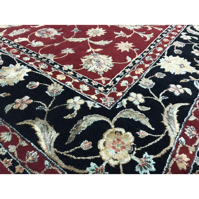 Tapis rouge et noir noué à la main de haute qualité