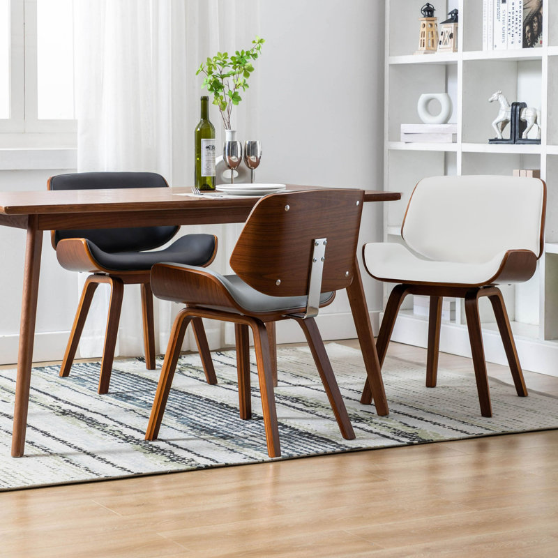 Chaise d'appoint en bois massif Delgardo, Polyuréthane blanc