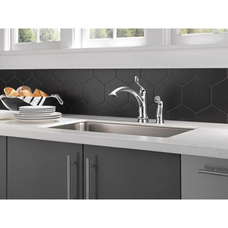 Robinet d'évier de cuisine à bec rétractable Linden, Chrome