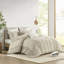161532927-E60E Comforter