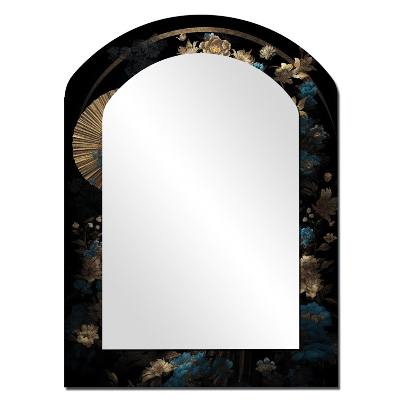 Elegant Japanese Woman IV - Grand miroir mural arqué sur métal, 34 po x 25 po