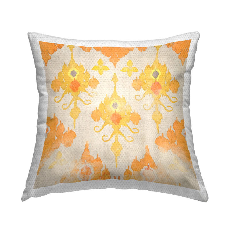 Coussin d'extérieur à motif damassé jaune et orange par Evelia Designs