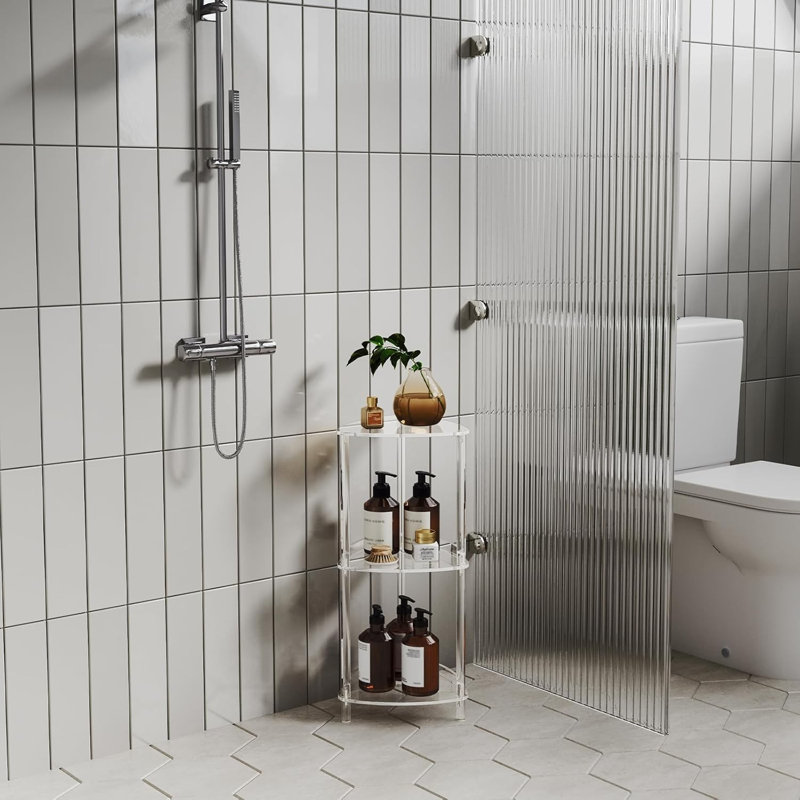 Organisateur de panier de douche sur pied transparent en acrylique - Tablette d'angle à 3 niveaux pour la salle de bain avec tapis antidérapants, conception triangulaire robuste pour le rangement du shampooing, du savon et des articles de toilette