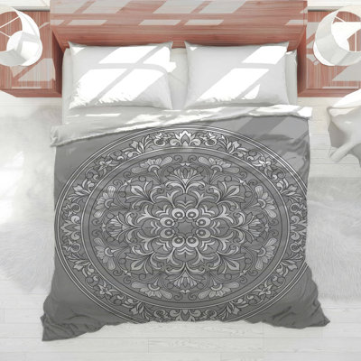 Intricate Circular Mandala Comforter