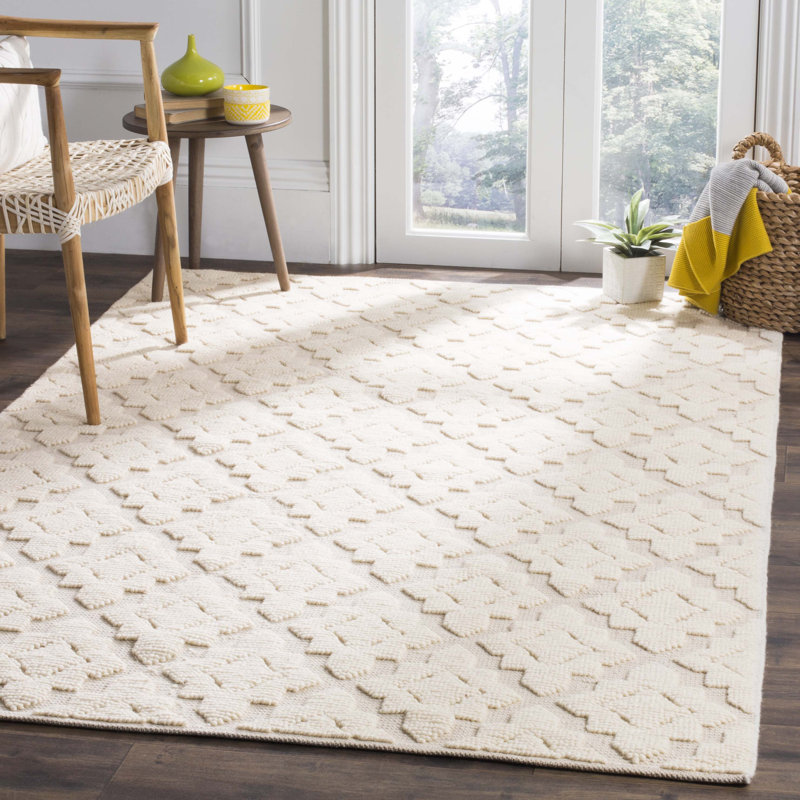 Vermont Hand Woven Wool/Cotton Geometric Rug in Ivory, Rectangle 4' x 6'