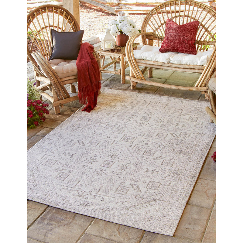 Arletha Performance Southwestern Indoor / Outdoor Rug, Rectangle 7' x 10'