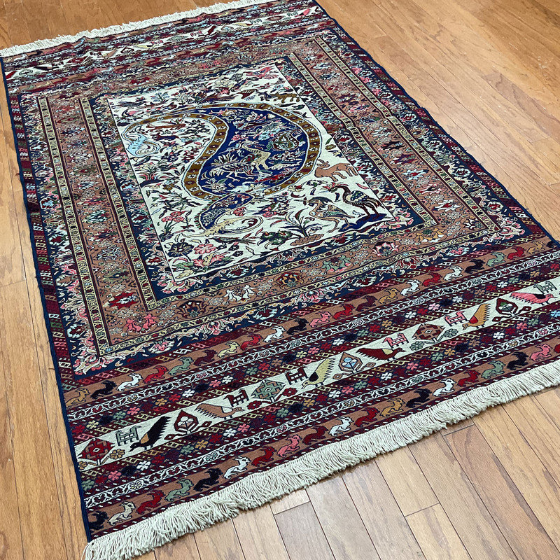 Tapis oriental rouge / vert / ivoire en laine 4 pi 3 po x 6 pi 4 po Oriental