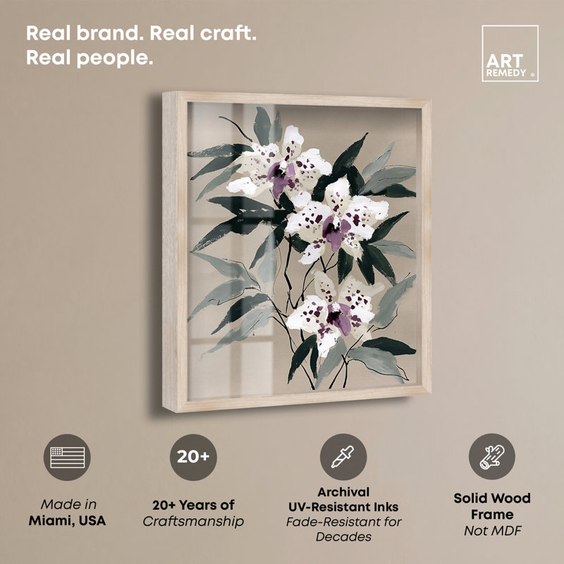 Art floral pourpre, "Orchidées mauves I", H 20 po x l 16 po, Cadre en chêne naturel