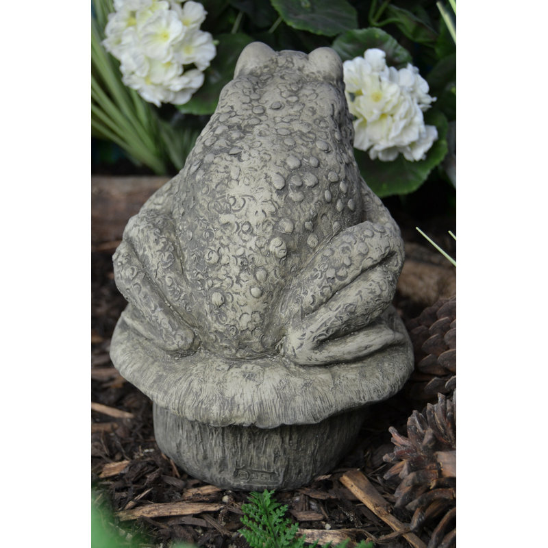 Yareli Fantasy & Sci-Fi Stone Garden Statue