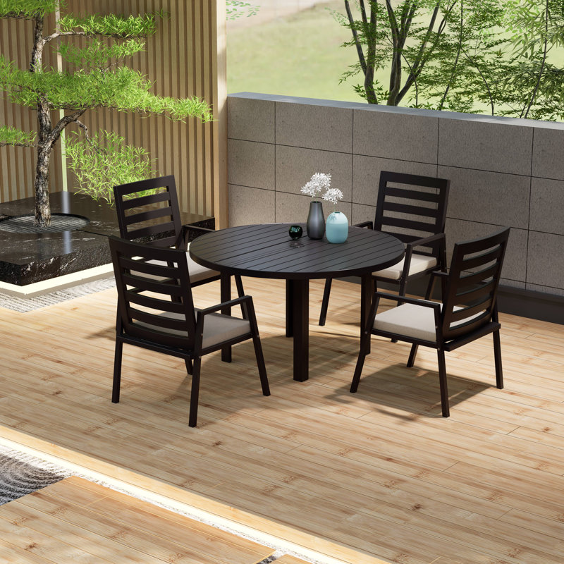 Ensemble de salle à manger 5 pièces pour patio avec table ronde en aluminium de 48 po et 4 fauteuils de salle à manger, Beige