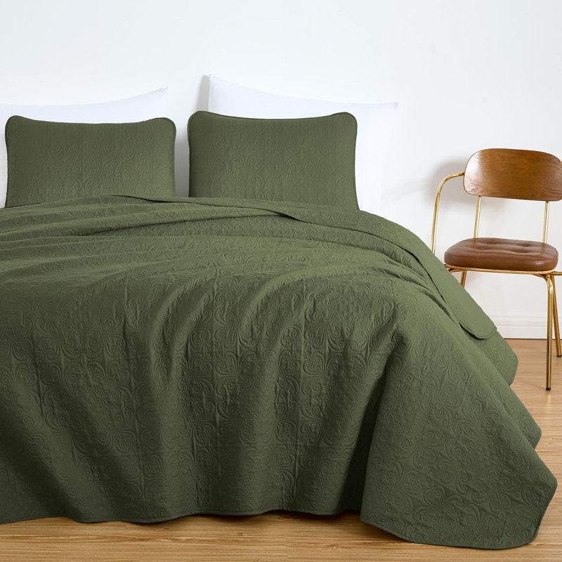 Luca 3-Piece Lightweight Microfiber Oversized Bedspread Set, Queen Coverlet/Bedspread + 2 Standard Shams, Olive Green