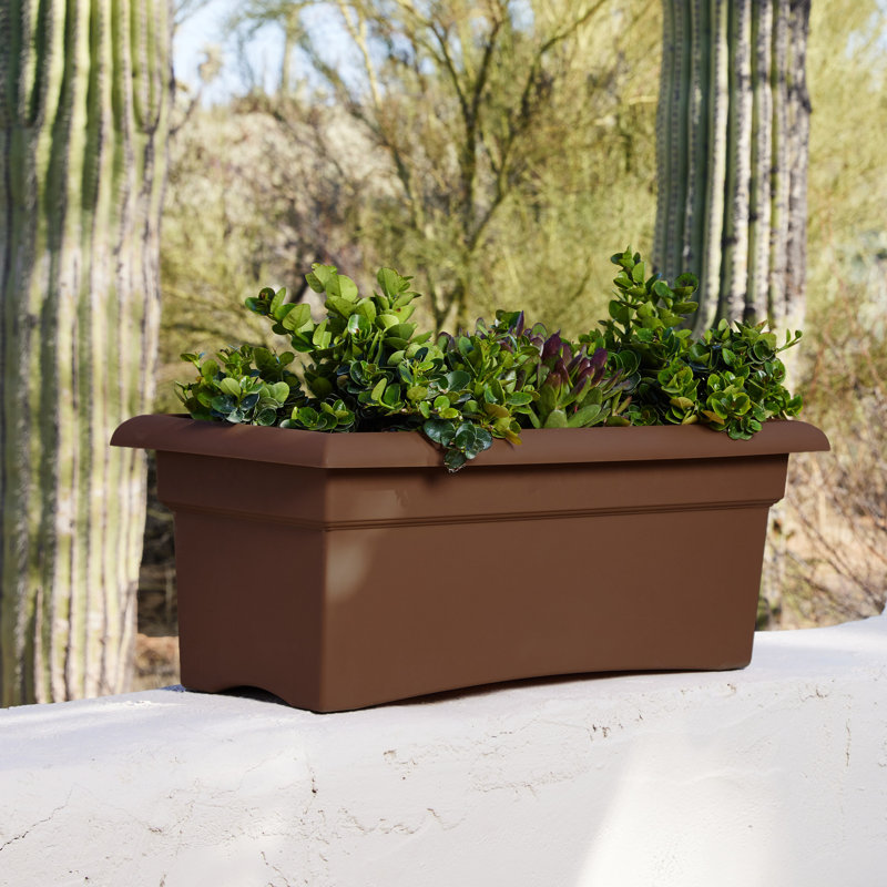 Veranda Traditional Plastic Rectangle Indoor/Outdoor Deck Box Planter, Navy