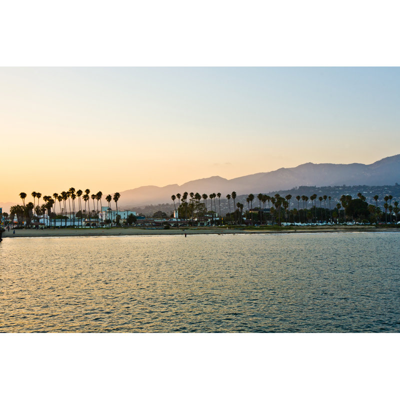 Santa Barbara - Photographie sur toile tendue, H 32 po x l 48 po