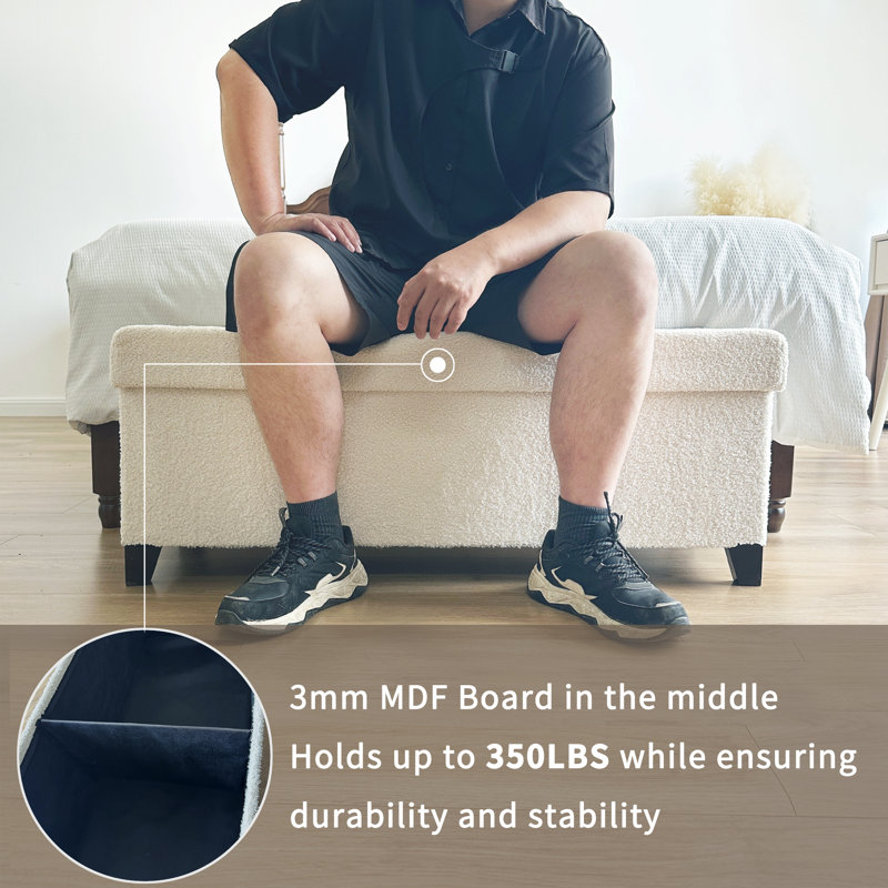 Banc de rangement rembourré avec pieds en bois massif Jenaya, Beige