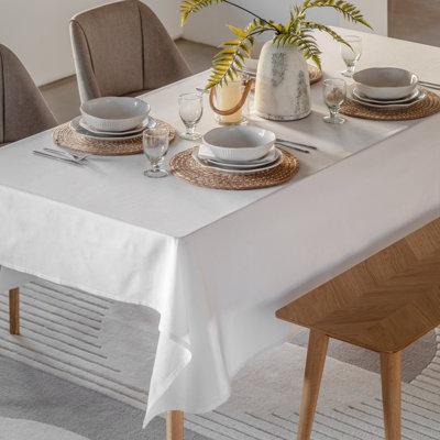 White Classic Tablecloth White