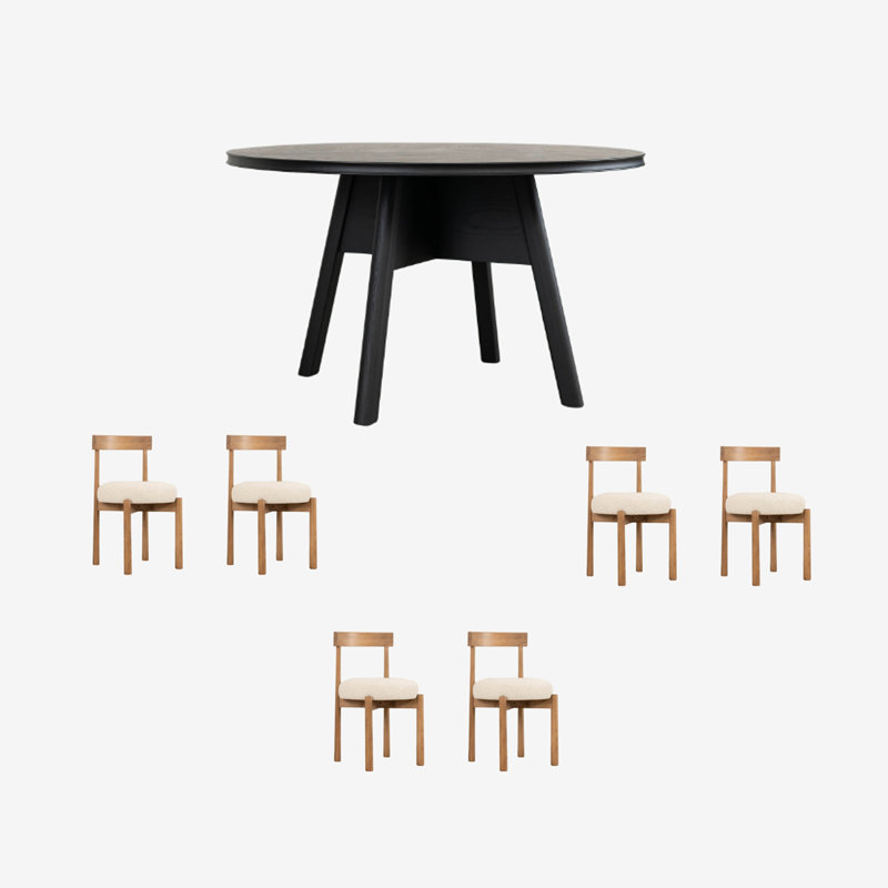 Combinaison de table et chaises en bois