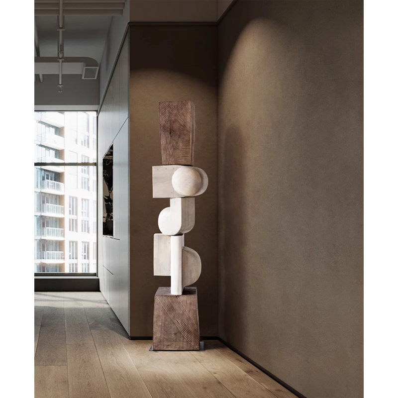 Ornement de plancher abstrait en bois sculpté