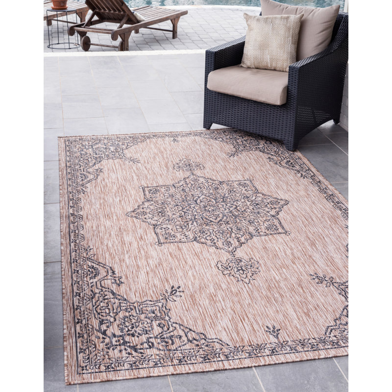Cracraft Oriental Indoor / Outdoor Rug, Rectangle 8' x 11'4"