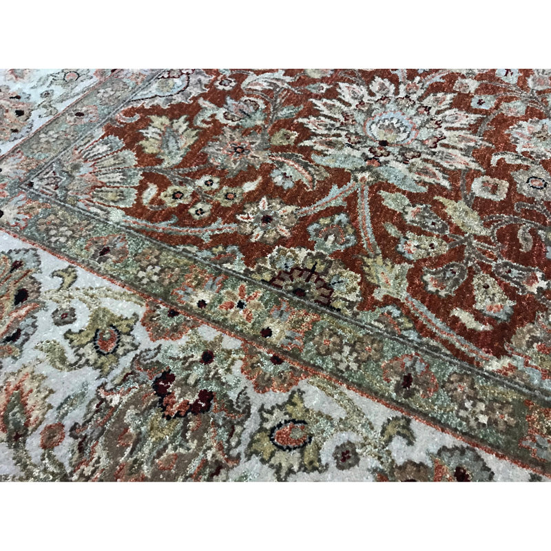 Wool Oriental Area Rug in Rust/Ivory