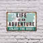 Life Is An Adventure Enjoy The Ride Street (paquet de 2) en plastique 8 po x 12 po