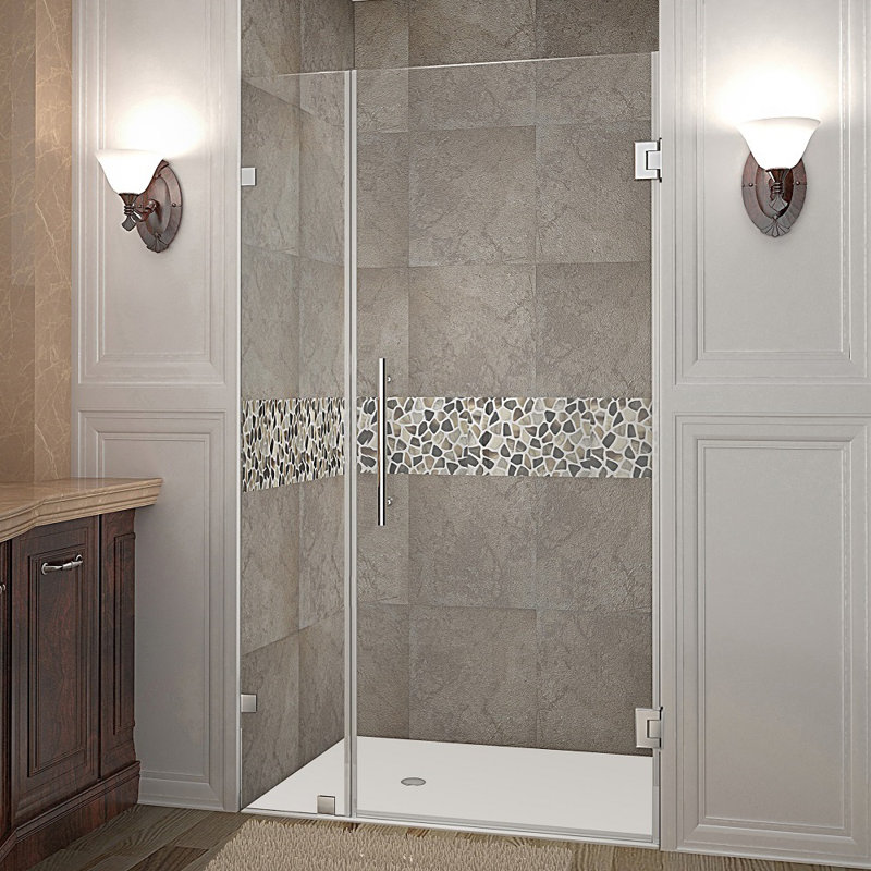 Porte de douche à charnière sans cadre 32 po x 72 po Nautis, Chrome