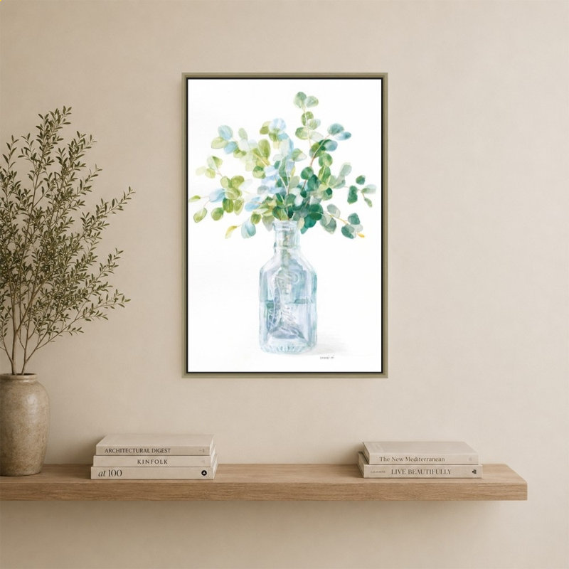 «Beach Flowers IV» par Danhui Nai - impression sur toile, H 40 po x l 28 po, Champagne