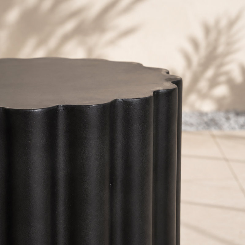 Deja 14.56" Round Concrete Outdoor Side Table