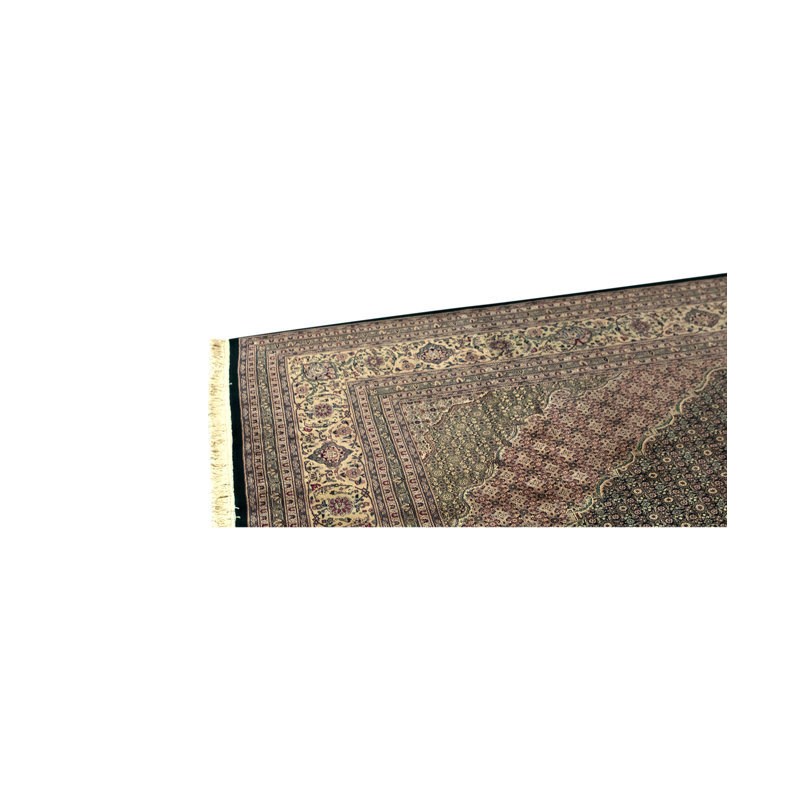 Shah Wool Area Rug