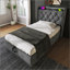 Lit simple tapissier-464080448