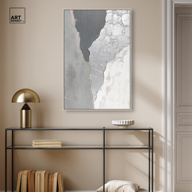 Décoration murale sur toile Chasm of Grey II par Art Remedy, H 37 po x l 25 po, Cadre argenté
