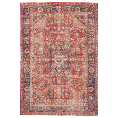 Tapis rouge Antalya 6 pi 7 po x 9 pi 9 po