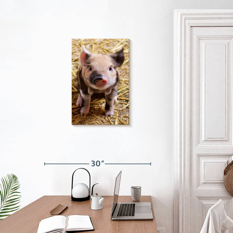 Brampt Farm Piglet, 24" H x 16" W