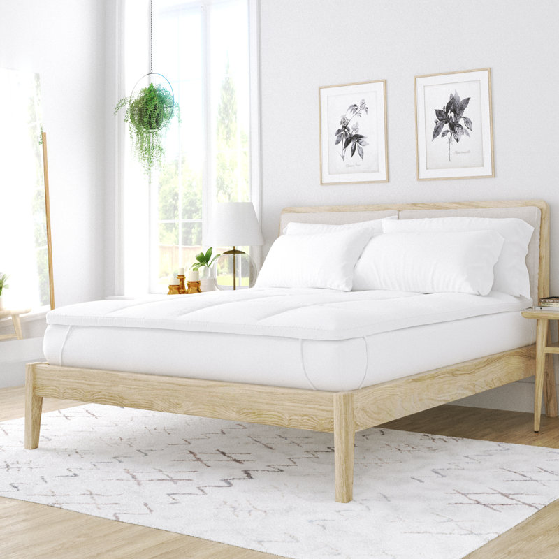 Surmatelas en duvet synthétique hypoallergénique de 2,5 po Hamish, Très grand