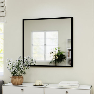Miroir en aluminium noir de 32 pouces pour la salle de bain, surface de réflexion spacieuse, longévité de la construction, look sophistiqué, étapes de configuration simples, espace, construction, apparence contemporaine, rapide