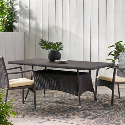 Table de salle à manger de patio en osier Armitage